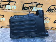 Корпус воздушного фильтра Skoda Rapid 1 2013-2020