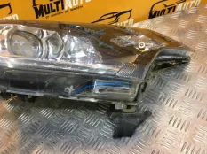 Фара передняя правая Mitsubishi Outlander 3