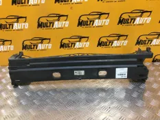 Кронштейн радиатора передний BMW 7 Series F01