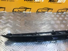 Накладка крышки багажника задняя Toyota Camry 70