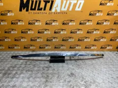 Накладка крышки багажника задняя Ford Explorer 5