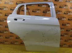 Дверь задняя правая Mercedes GLC C253 2015-2019