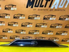 Накладка крышки багажника Toyota Rav4 XA50
