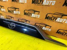 Накладка крышки багажника Toyota Rav4 XA50