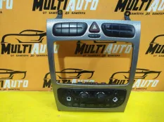 Панель кондиционера Mercedes CLC C203 2008-2011