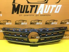 Решетка радиатора передняя Mercedes ML W166