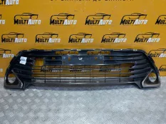 Решетка в бампер передняя Toyota Camry 55