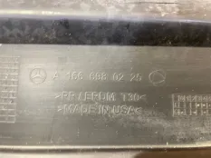 Накладка порога правая Mercedes GLE W166 2015-2018