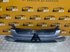 Решетка радиатора Mitsubishi Outlander 3 2018-2021