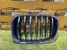 Решетка радиатора передняя левая BMW X3 G01
