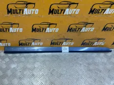 Накладка двери передняя правая Opel Astra H