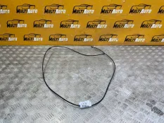 Трос замка капота Cadillac Escalade 4 6.2L V-8 DI