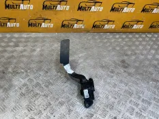 Педаль газа Cadillac Escalade 4 6.2L V-8 DI 2015