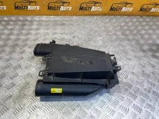 Корпус воздушного фильтра Mercedes Gl X166 M278