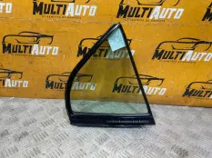Форточка двери задняя левая Toyota Camry 70
