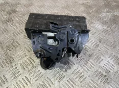 Замок капота правый BMW 7 Series F01 N63В44 4.4L