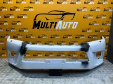 Бампер передний Toyota Hilux 8 2015-2020