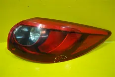 Фонарь наружний правый Mazda 3 BM 2013-2015