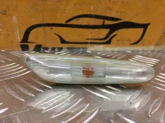 Повторитель поворота в крыло передний правый BMW 1