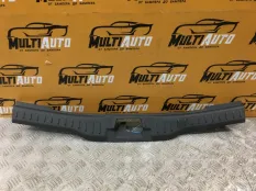 Накладка замка багажника задняя Ford Focus 3 2011-