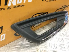 Накладка противотуманной фары передняя правая Ford