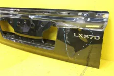 Борт крышки багажника Lexus LX 3 2007-2019