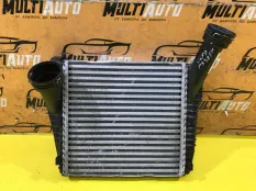 Интеркулер передний правый Porsche Cayenne 958