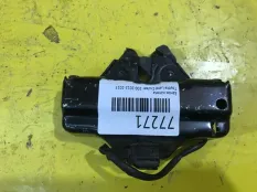 Замок капота Toyota Land Cruiser 200 2012-2015