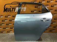 Дверь задняя левая Toyota Auris E150 2006-2012