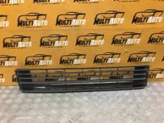 Решетка в бампер передняя Volkswagen Polo 5