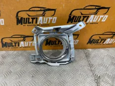 Накладка противотуманной фары передняя правая