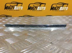 Хром решетки радиатора передний левый Mercedes ML