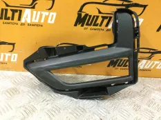 Накладка противотуманной фары передняя левая