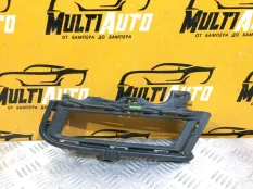 Рамка противотуманной фары передняя левая