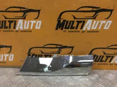 Хром решетки радиатора передний левый Toyota