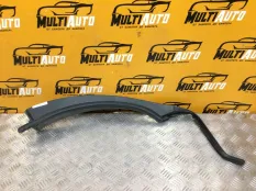 Уплотнитель двери задний правый Lexus RX 4