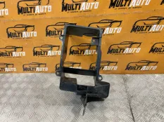 Дефлектор радиатора Toyota Land Cruiser 200