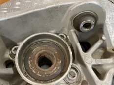 Кулак подвески задний правый Lexus GS 3 2005-2011