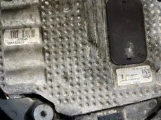Диффузор радиатора Land Rover Discovery 5 3.0L 24V