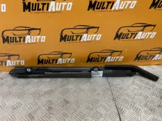 Кронштейн радиатора левый Toyota Land Cruiser