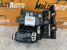 Блок предохранителей BMW 7 Series G11 B57D30A 3.0D