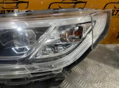 Фара передняя левая Honda CR-V 4 2014-2016