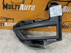 Накладка противотуманной фары передняя левая