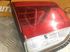 Фонарь внутренний левый Toyota Land Cruiser 200