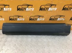 Молдинг двери задний левый Chevrolet Tahoe 5 2021-