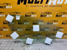 Стекло двери переднее правое KIA Cerato 4 G4NH 2.0