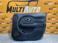 Обшивка двери передняя правая KIA Soul 2 G4NC 2.0