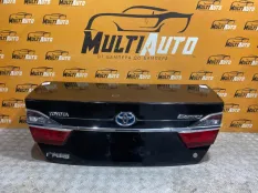 Крышка багажника задняя Toyota Camry 55 2014-2017