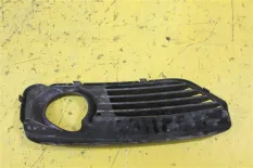 Накладка противотуманной фары передняя правая BMW