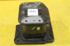 Кронштейн усилителя бампера передний левый